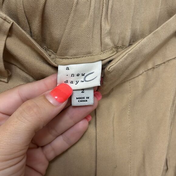 106. A new day cargo pants size size 2 - Picture 2 of 3